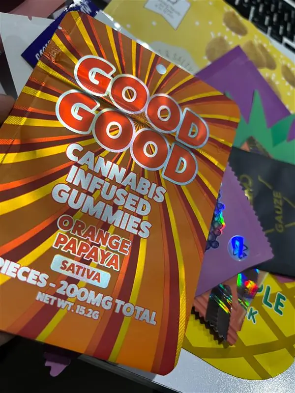Custom Mylar Bags with Gold Silver and Holographic Foil Stamping